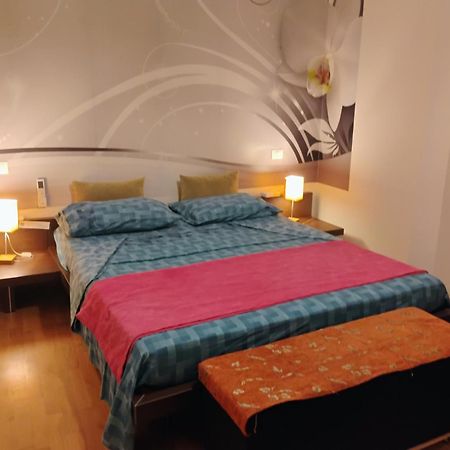 "Orchidea" Camera Privata Nell'Appartamento Condiviso Cagliari Eksteriør billede